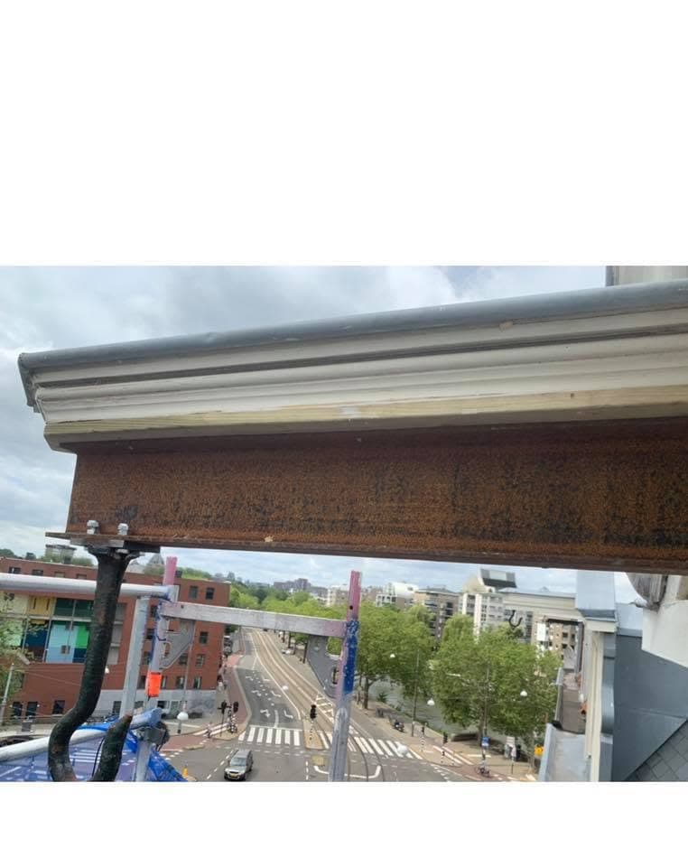 Dak- en gevelwerkzaamheden - Amsterdam