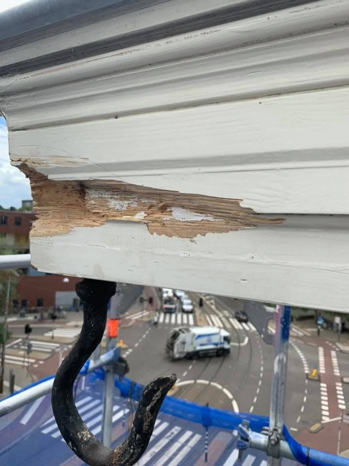 Dak- en gevelwerkzaamheden - Amsterdam